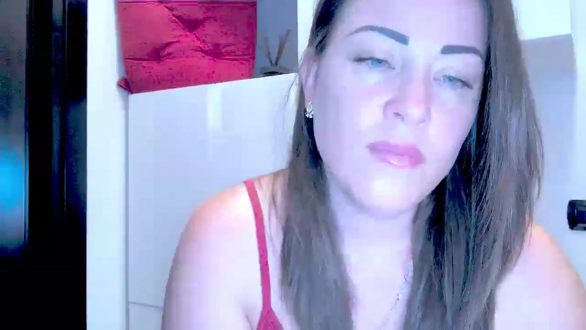 Gallery image thumbnail from Mrsfoxy's myfreecams stream on, 07/30/2025, 15:30 image 17 of 20