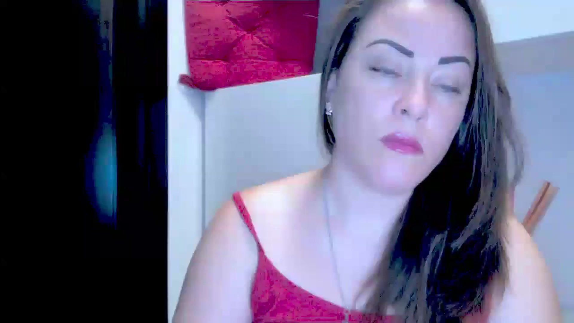 Gallery image thumbnail from Mrsfoxy's myfreecams stream on, 08/05/2025, 14:08 image 1 of 20