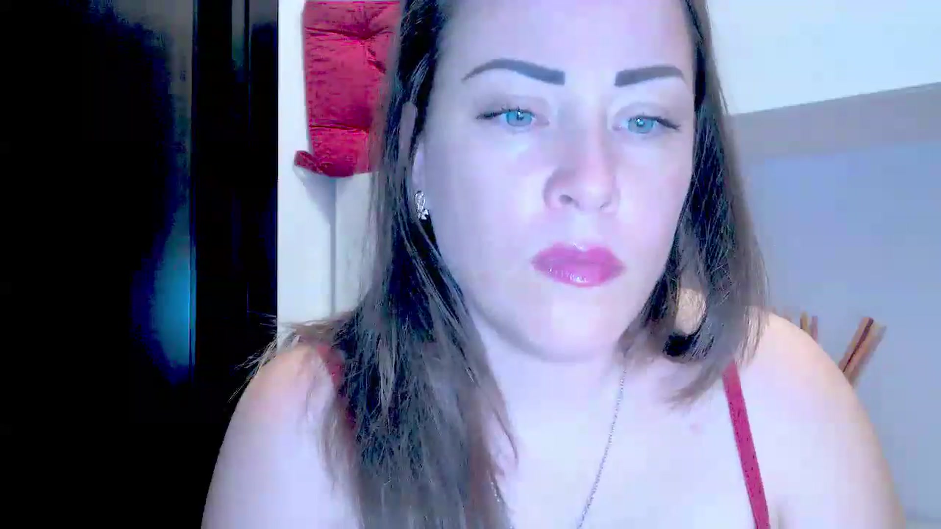 Gallery image thumbnail from Mrsfoxy's myfreecams stream on, 08/05/2025, 14:08 image 12 of 20