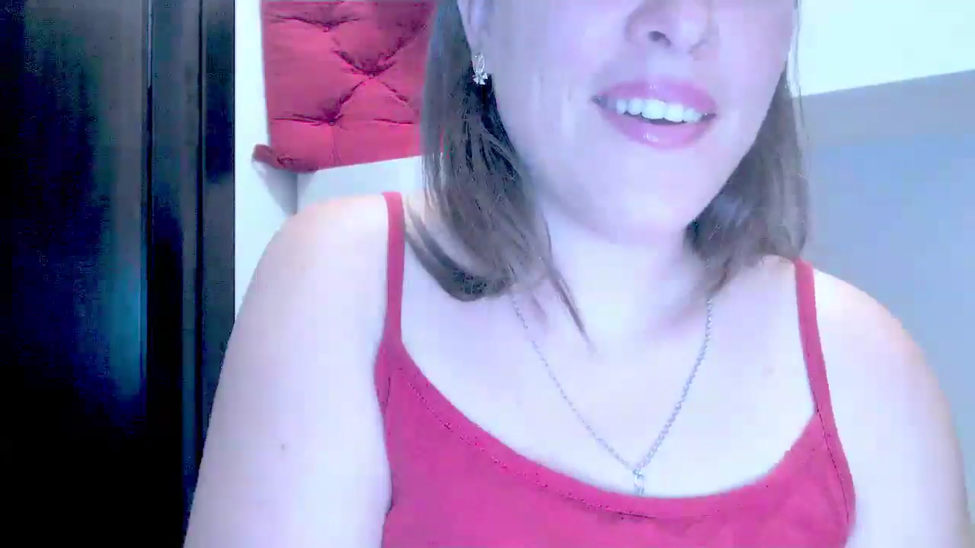 Gallery image thumbnail from Mrsfoxy's myfreecams stream on, 08/05/2025, 14:27 image 19 of 20