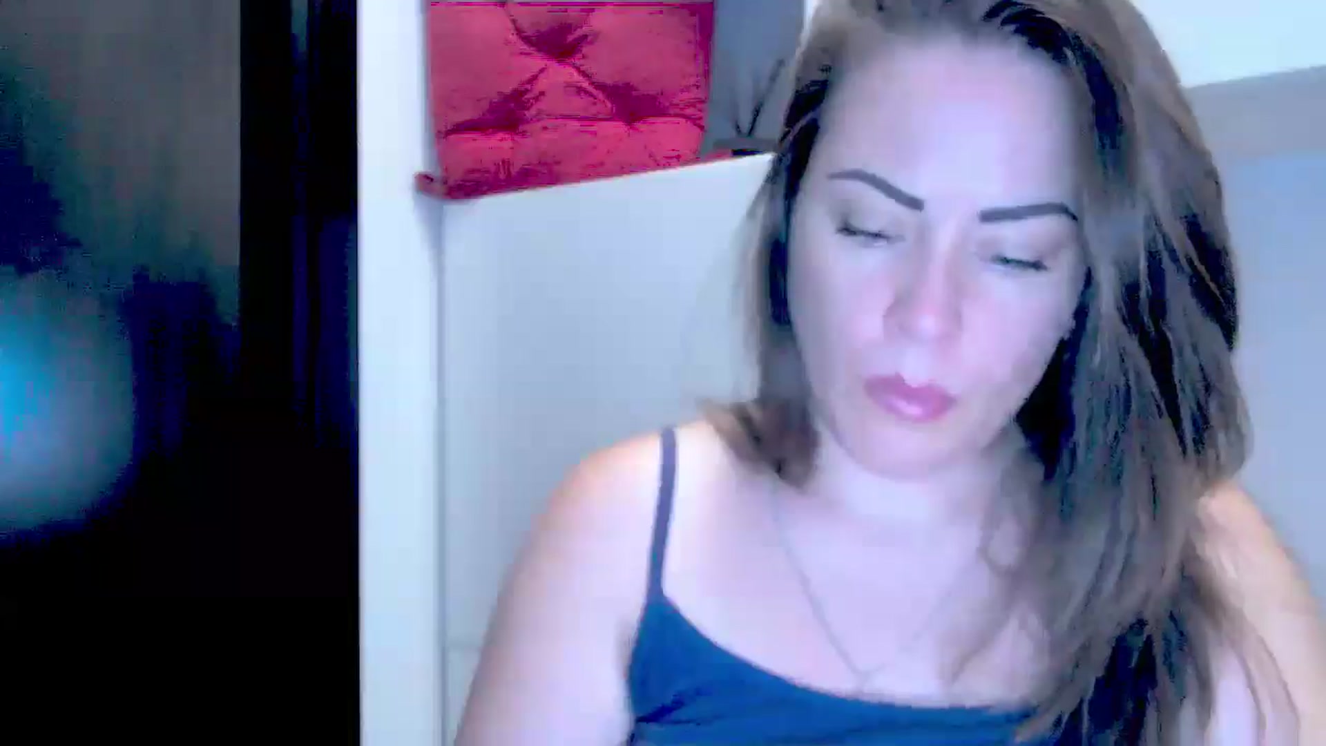 Gallery image thumbnail from Mrsfoxy's myfreecams stream on, 08/06/2025, 14:22 image 16 of 20