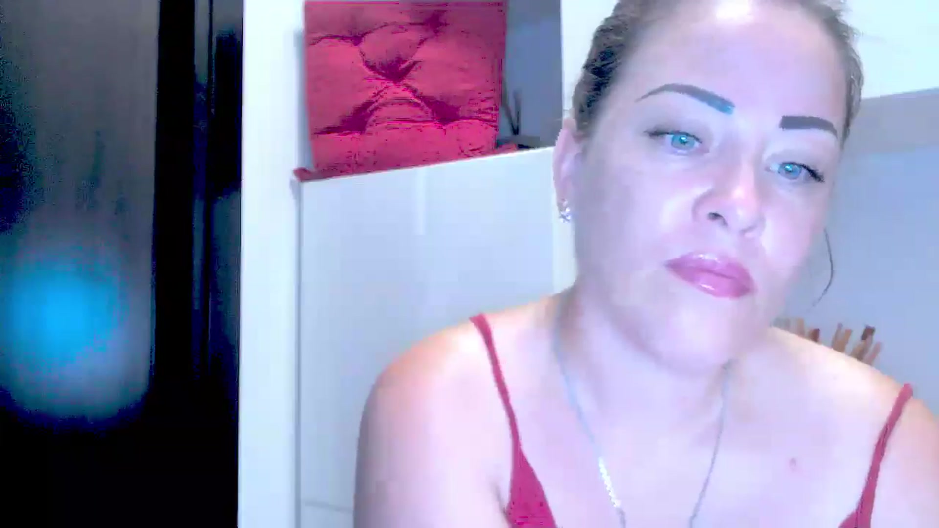 Gallery image thumbnail from Mrsfoxy's myfreecams stream on, 08/11/2025, 15:35 image 12 of 20