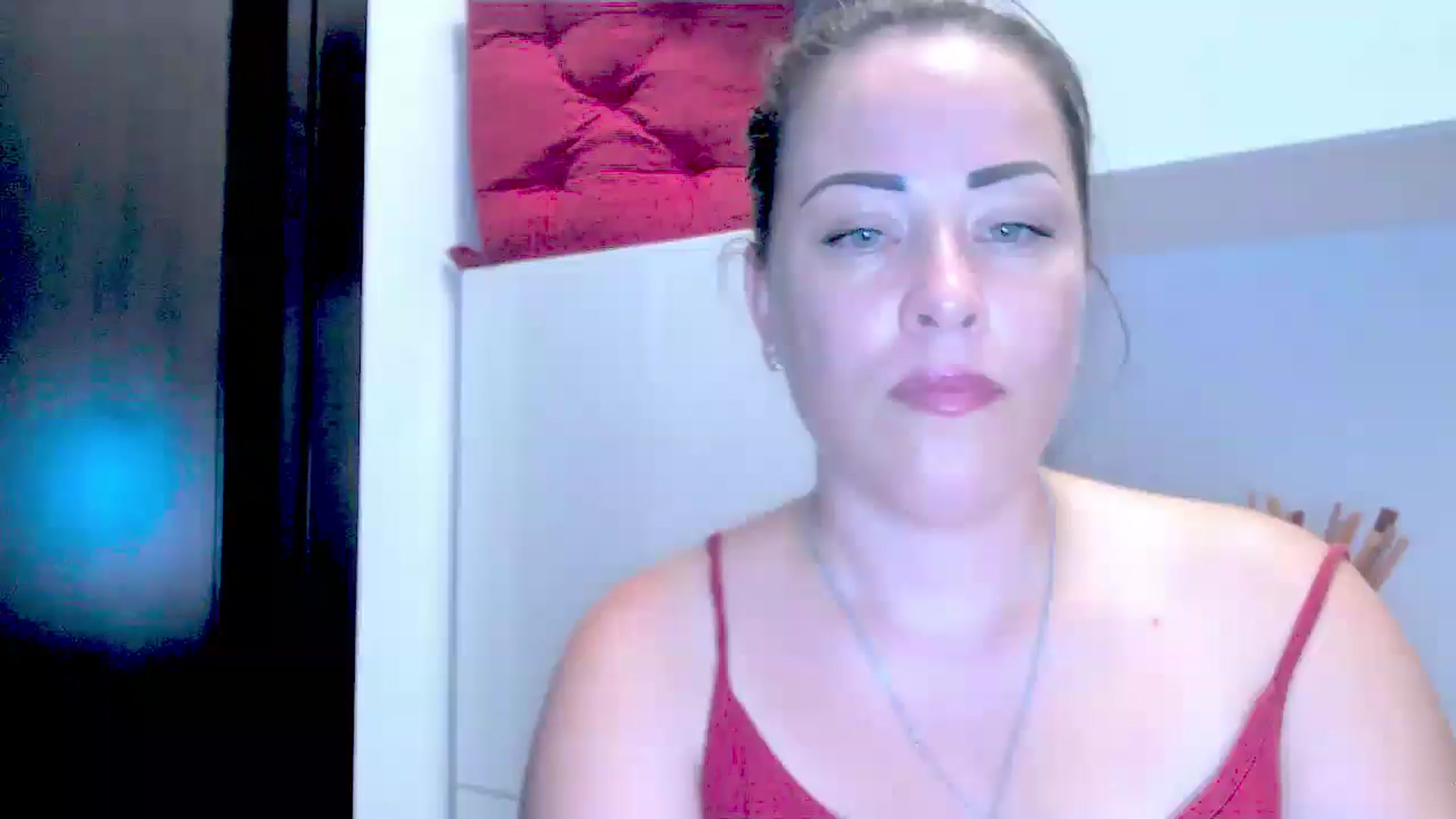 Gallery image thumbnail from Mrsfoxy's myfreecams stream on, 08/11/2025, 15:35 image 18 of 20
