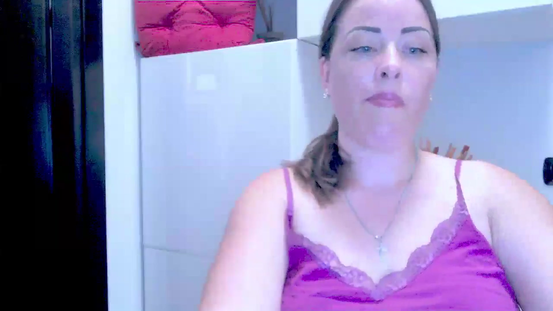 Gallery image thumbnail from Mrsfoxy's myfreecams stream on, 08/12/2025, 15:28 image 6 of 20