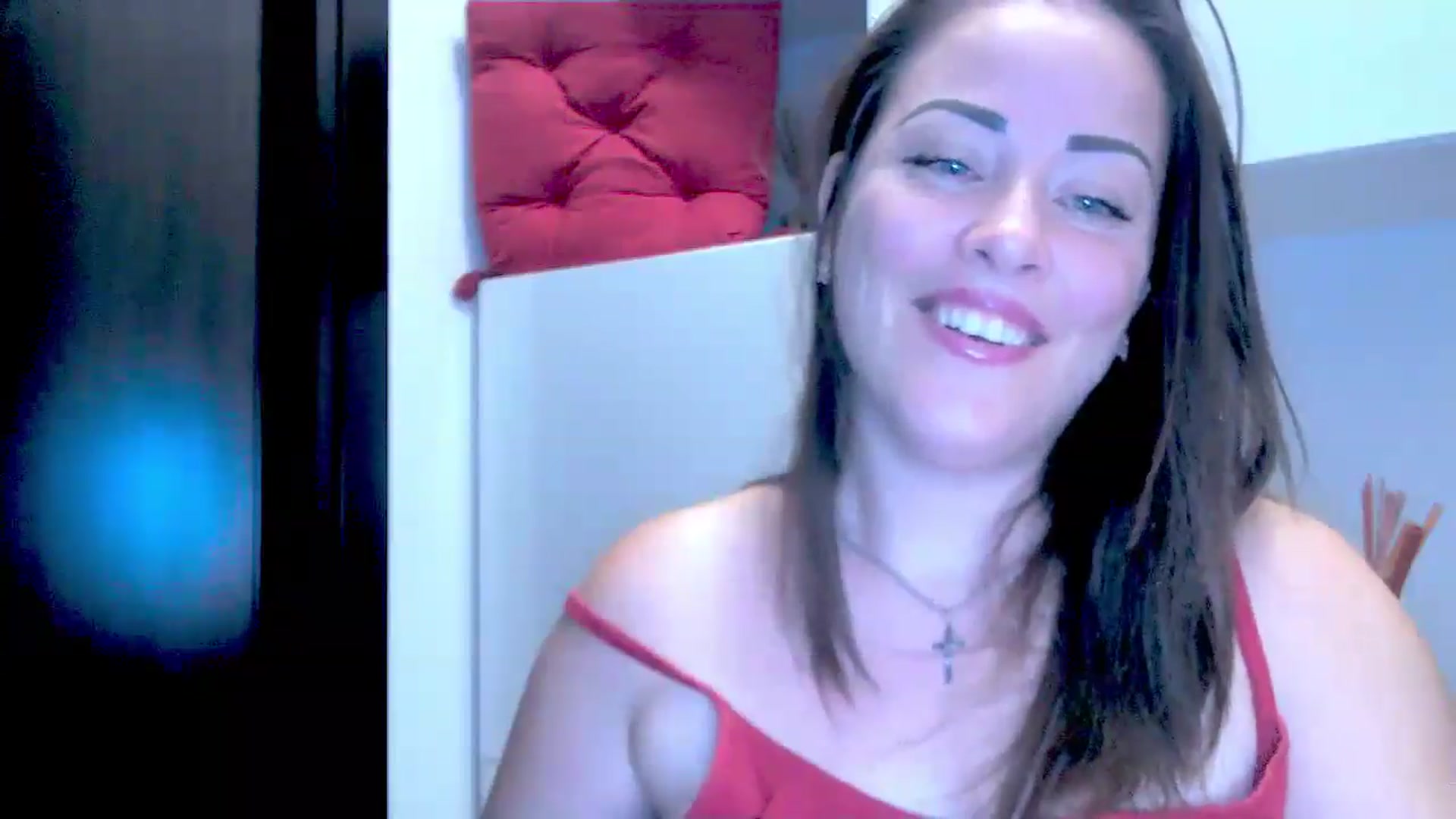 Gallery image thumbnail from Mrsfoxy's myfreecams stream on, 08/25/2025, 14:52 image 13 of 20