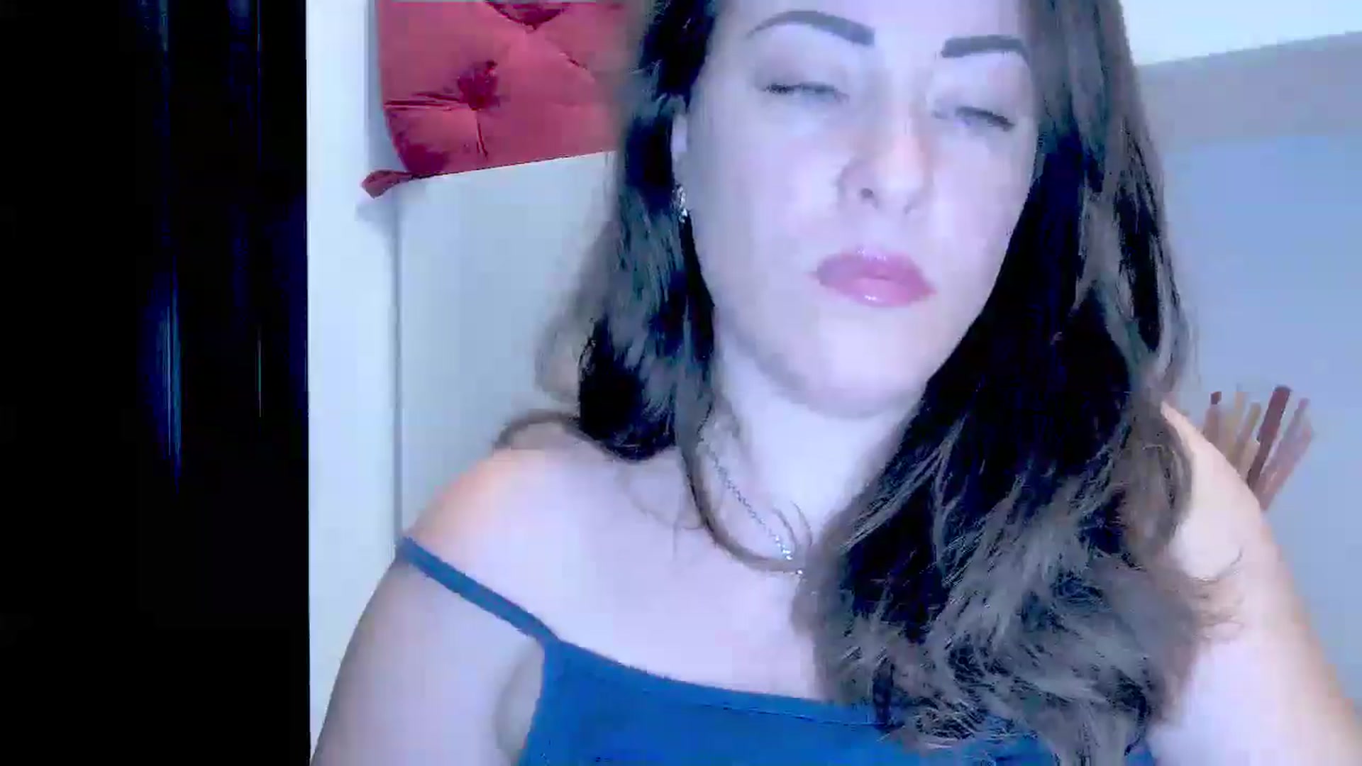 Gallery image thumbnail from Mrsfoxy's myfreecams stream on, 08/28/2025, 15:30 image 5 of 20