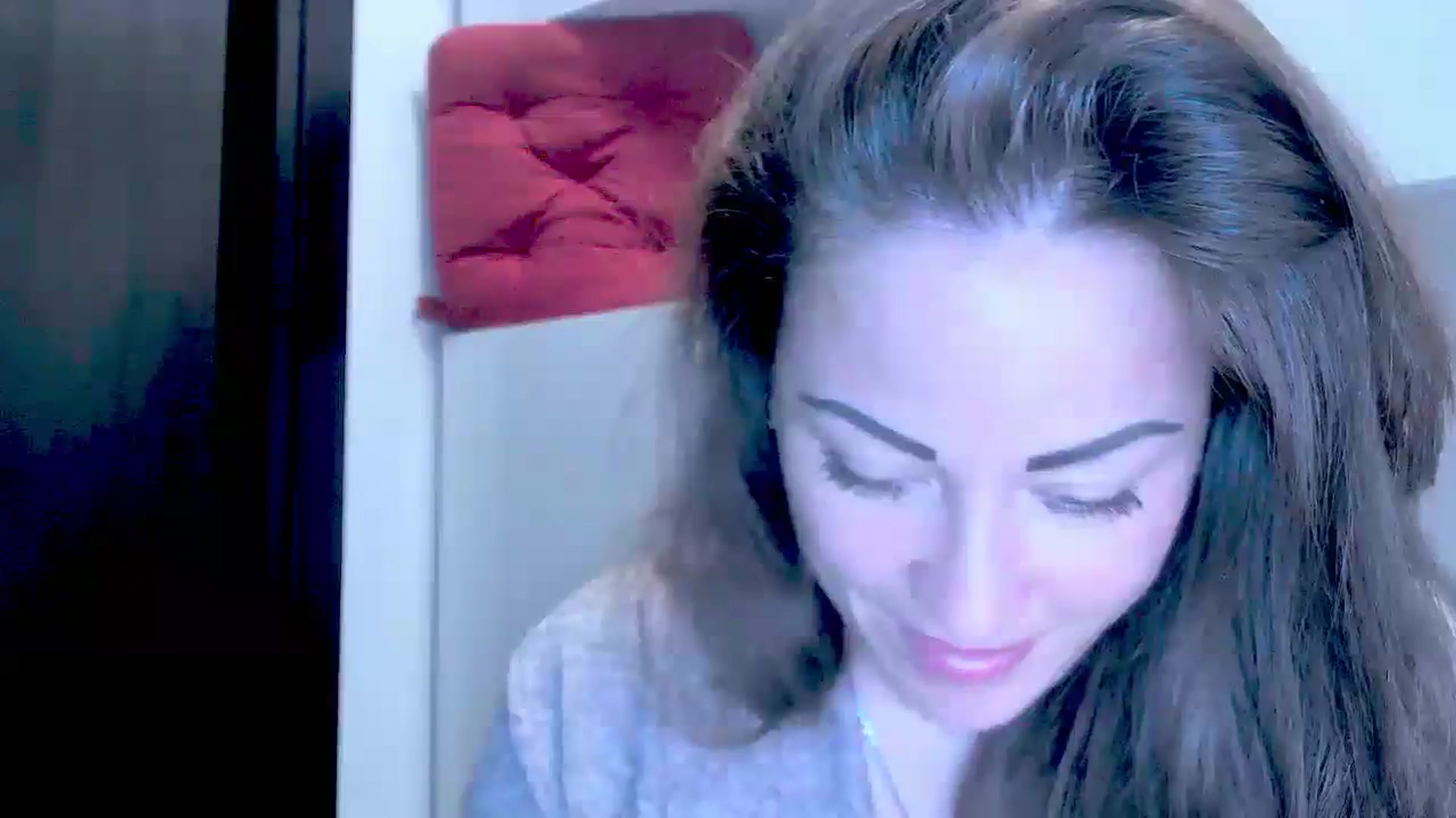 Gallery image thumbnail from Mrsfoxy's myfreecams stream on, 09/01/2025, 14:16 image 15 of 20