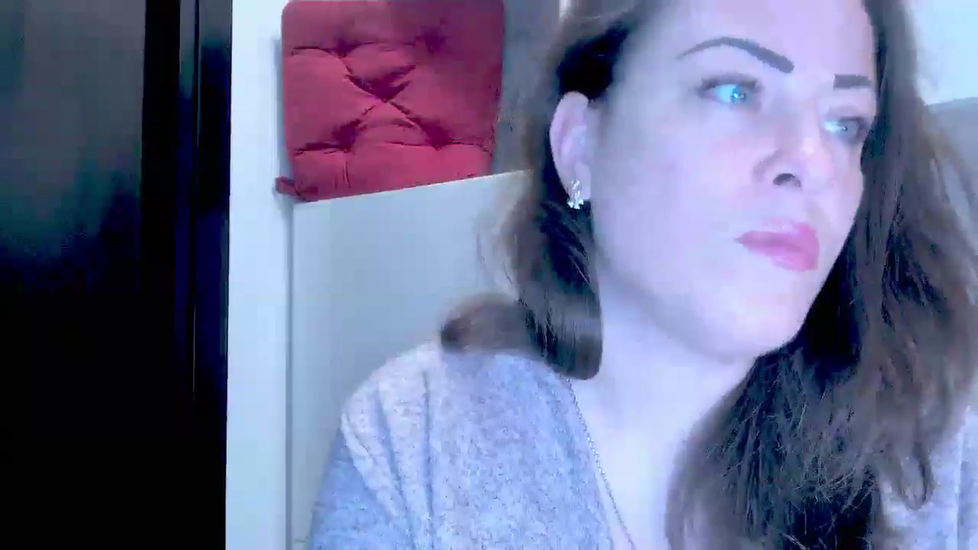 Gallery image thumbnail from Mrsfoxy's myfreecams stream on, 09/01/2025, 14:16 image 9 of 20
