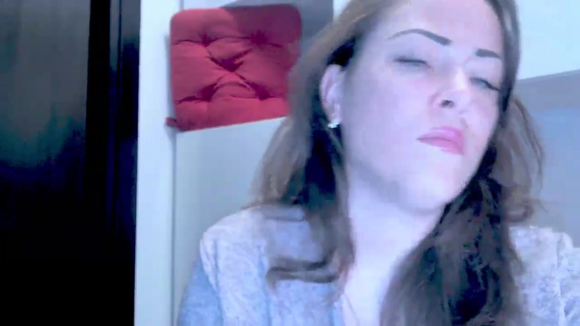 Gallery image thumbnail from Mrsfoxy's myfreecams stream on, 09/01/2025, 14:16 image 17 of 20