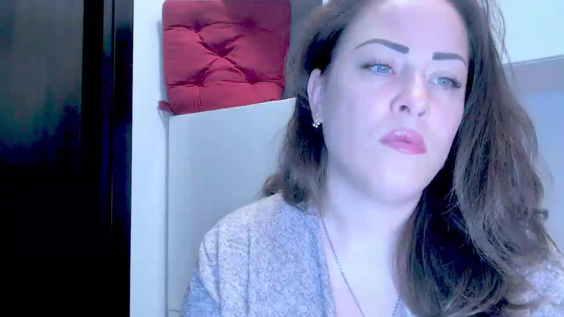 Gallery image thumbnail from Mrsfoxy's myfreecams stream on, 09/01/2025, 14:16 image 5 of 20
