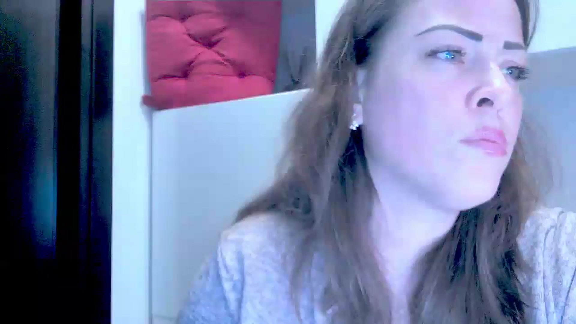 Gallery image thumbnail from Mrsfoxy's myfreecams stream on, 09/01/2025, 15:30 image 4 of 20