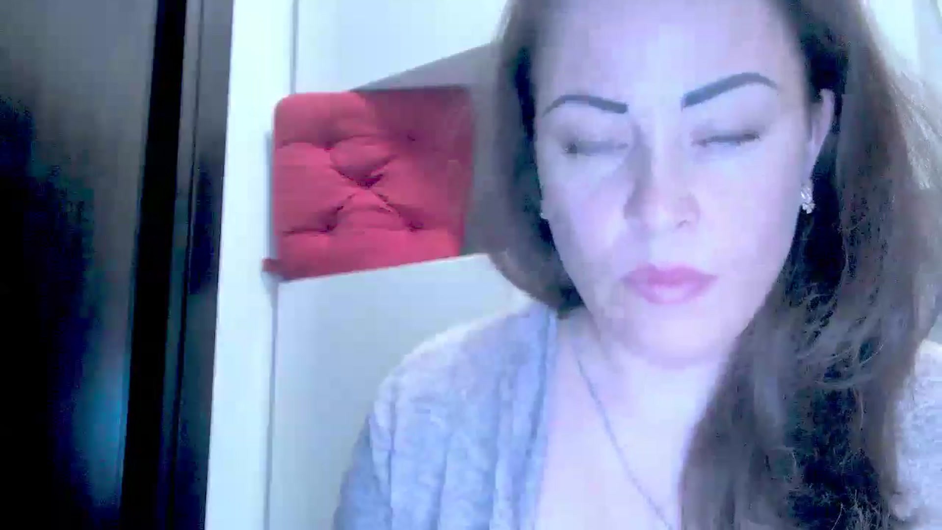 Gallery image thumbnail from Mrsfoxy's myfreecams stream on, 09/01/2025, 15:30 image 7 of 20