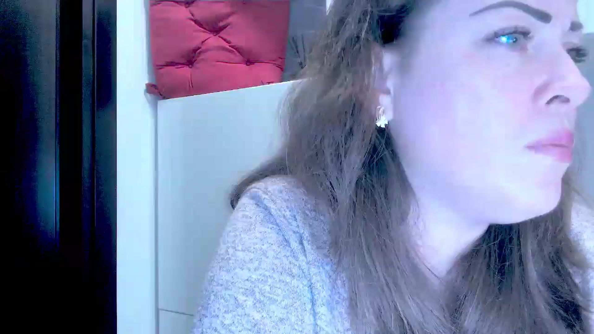 Gallery image thumbnail from Mrsfoxy's myfreecams stream on, 09/01/2025, 15:30 image 1 of 20