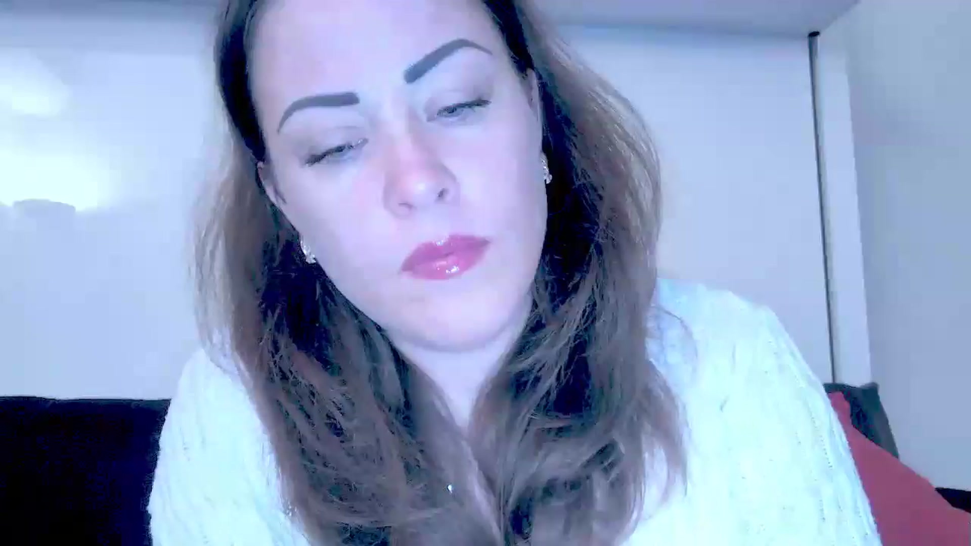 Gallery image thumbnail from Mrsfoxy's myfreecams stream on, 09/02/2025, 12:25 image 19 of 20