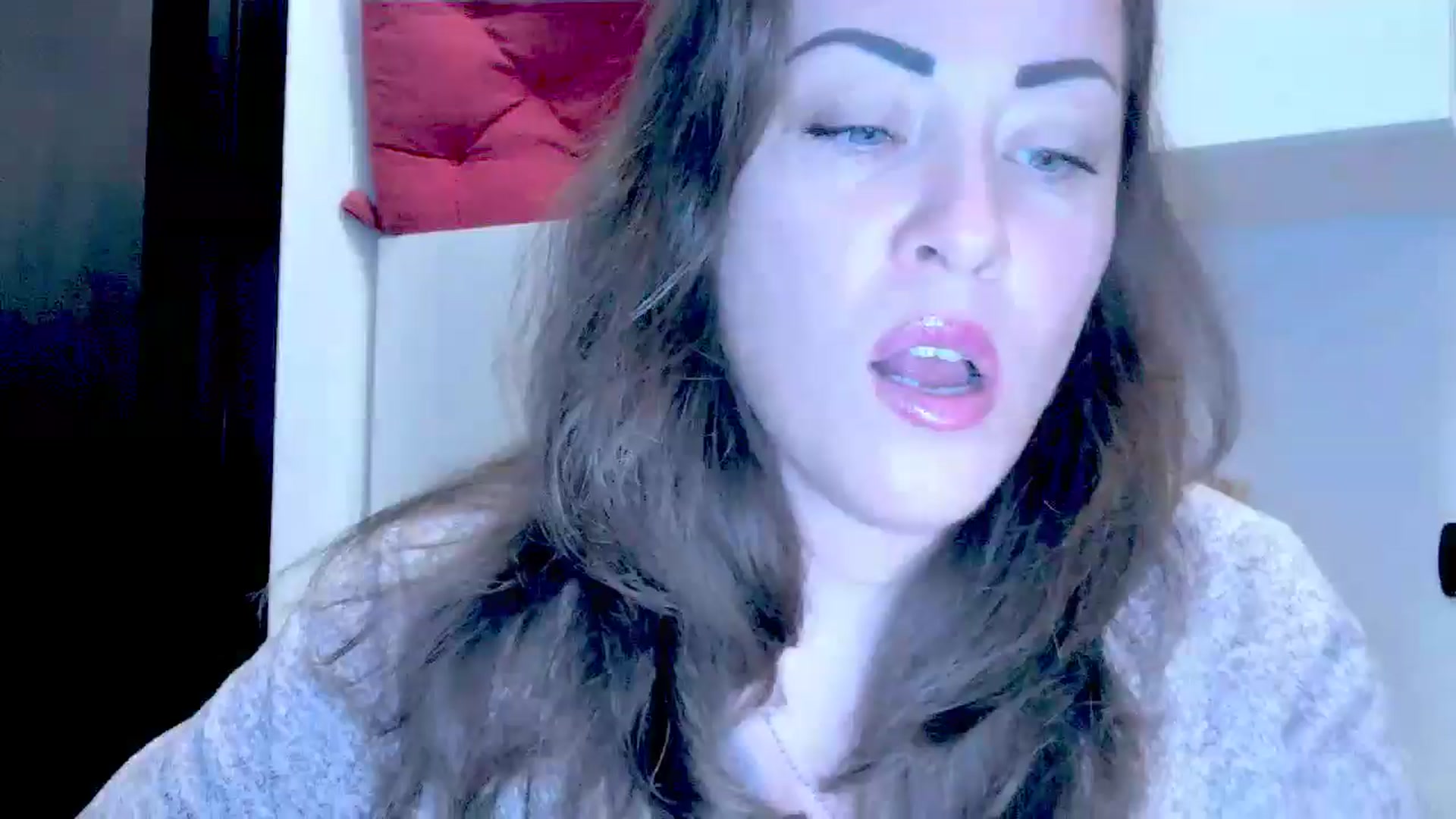 Gallery image thumbnail from Mrsfoxy's myfreecams stream on, 09/03/2025, 15:31 image 8 of 20