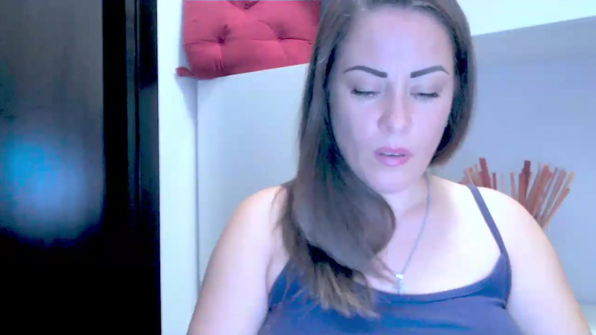 Gallery image thumbnail from Mrsfoxy's myfreecams stream on, 09/05/2025, 15:13 image 18 of 20