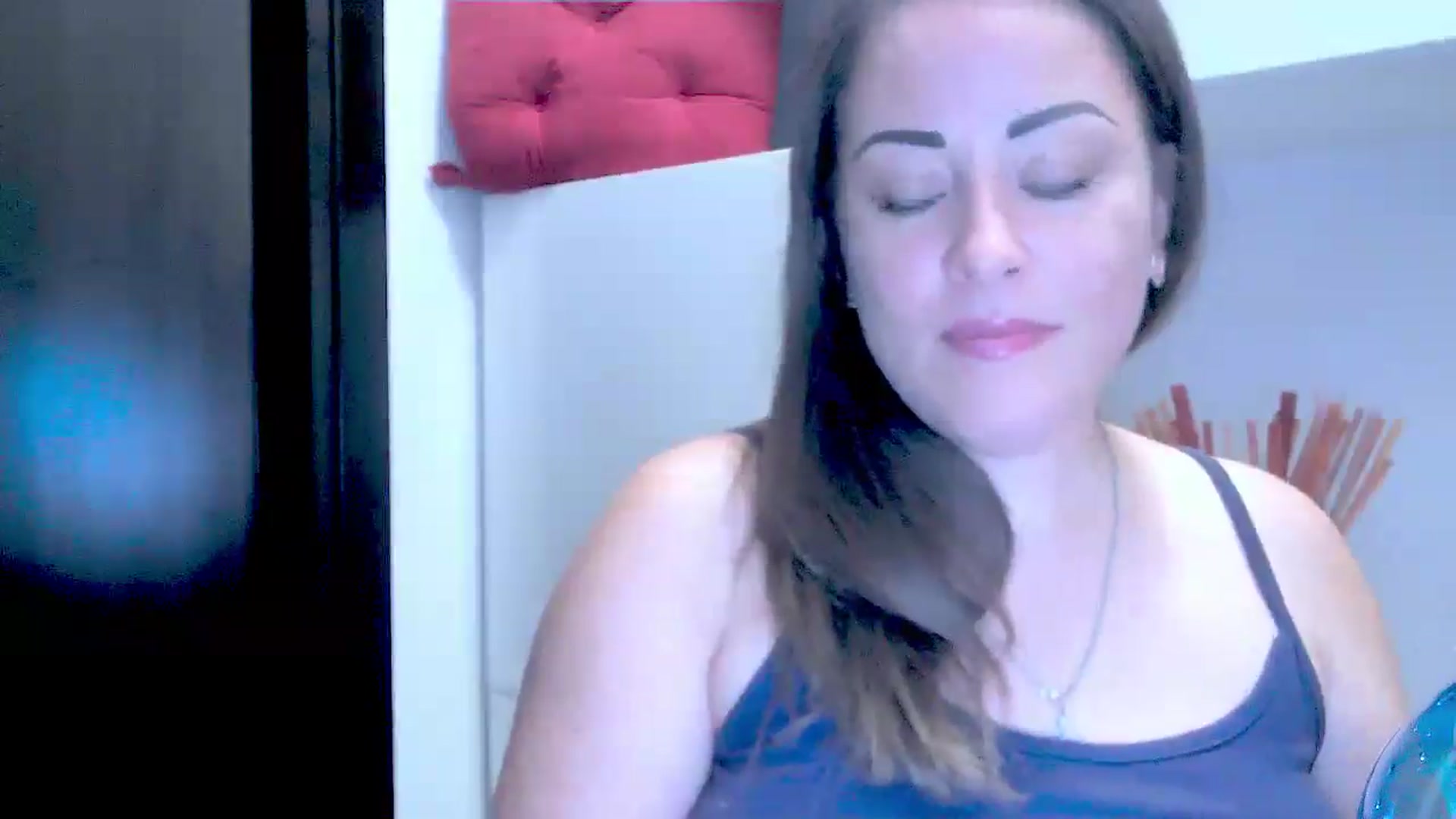 Gallery image thumbnail from Mrsfoxy's myfreecams stream on, 09/05/2025, 15:13 image 15 of 20