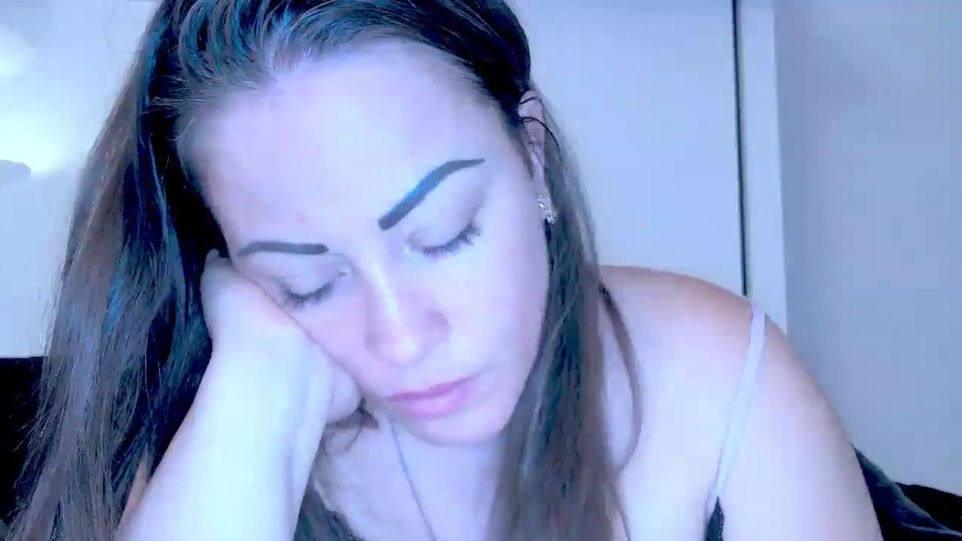 Gallery image thumbnail from Mrsfoxy's myfreecams stream on, 09/09/2025, 15:47 image 9 of 20