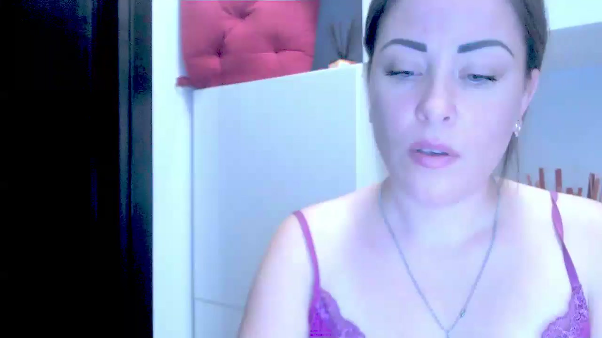 Gallery image thumbnail from Mrsfoxy's myfreecams stream on, 09/10/2025, 15:31 image 19 of 20