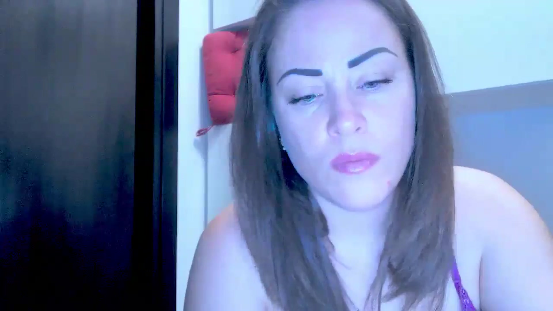 Gallery image thumbnail from Mrsfoxy's myfreecams stream on, 09/17/2025, 15:05 image 13 of 20