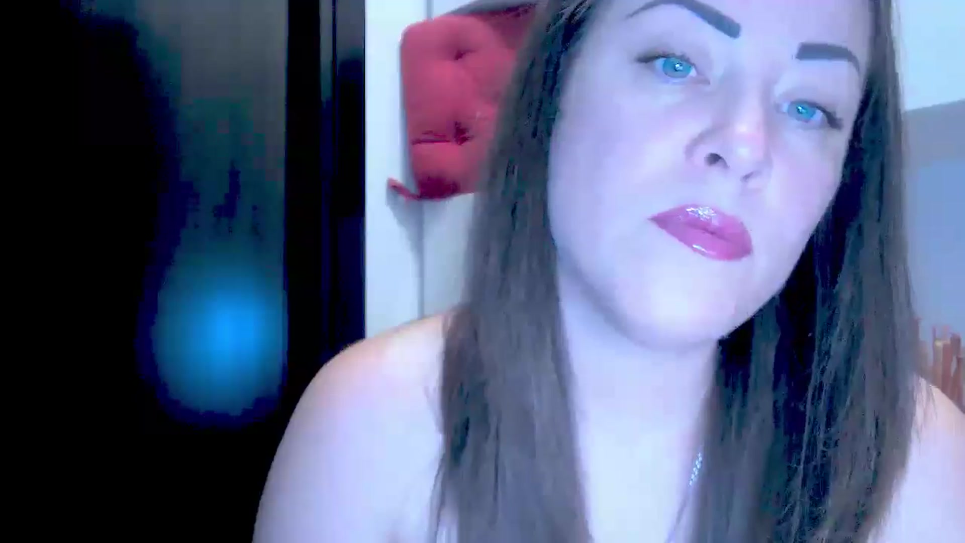 Gallery image thumbnail from Mrsfoxy's myfreecams stream on, 09/19/2025, 13:29 image 3 of 20