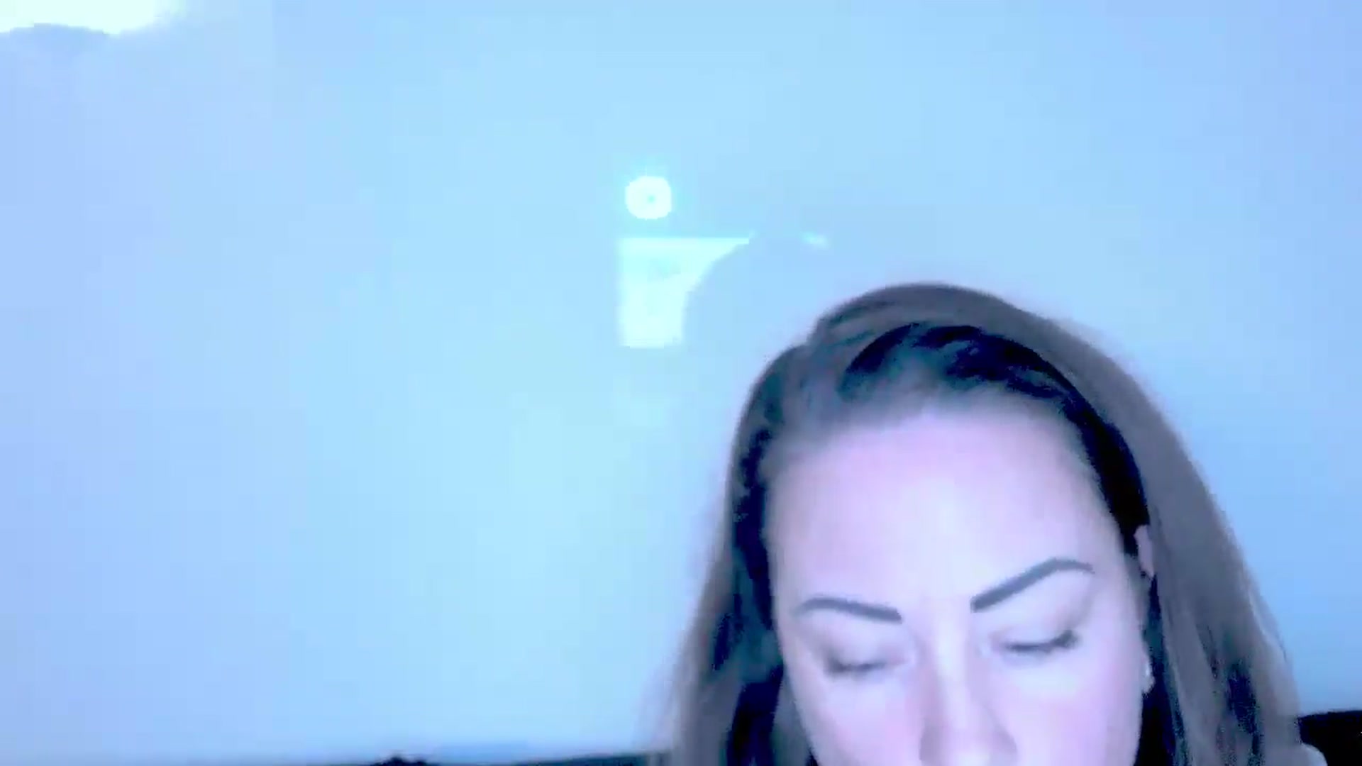 Gallery image thumbnail from Mrsfoxy's myfreecams stream on, 09/23/2025, 15:29 image 17 of 20