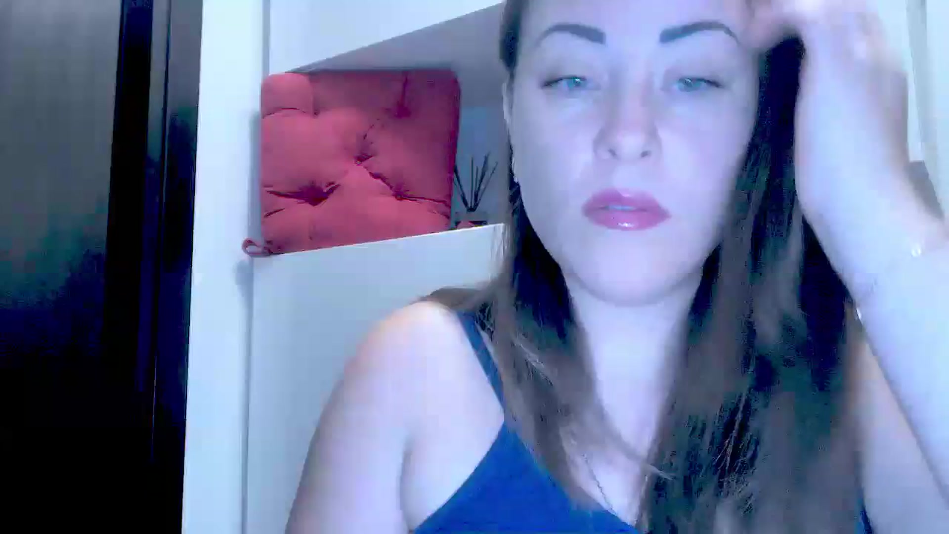 Gallery image thumbnail from Mrsfoxy's myfreecams stream on, 09/24/2025, 13:32 image 11 of 20
