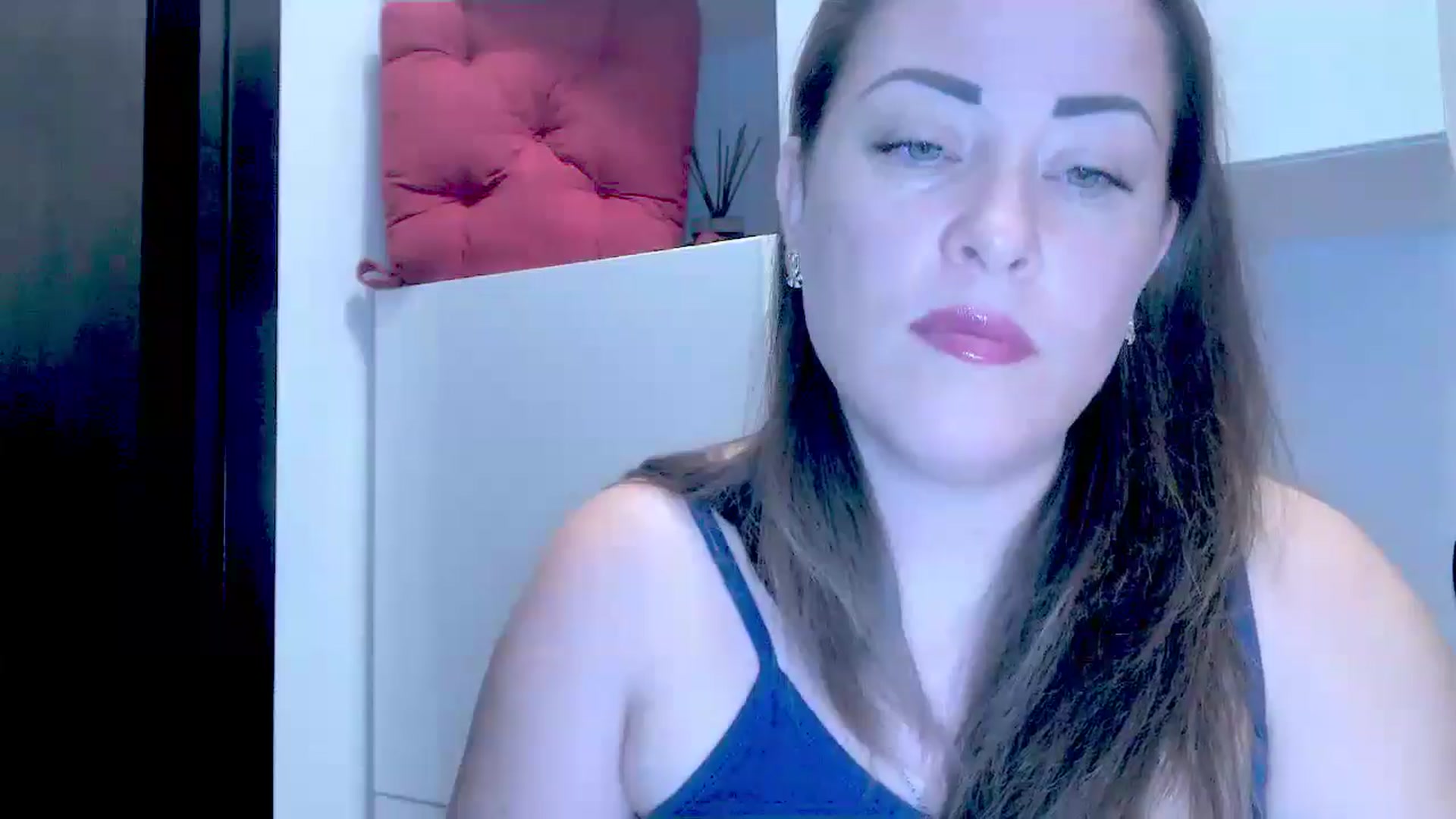Gallery image thumbnail from Mrsfoxy's myfreecams stream on, 09/24/2025, 13:32 image 13 of 20