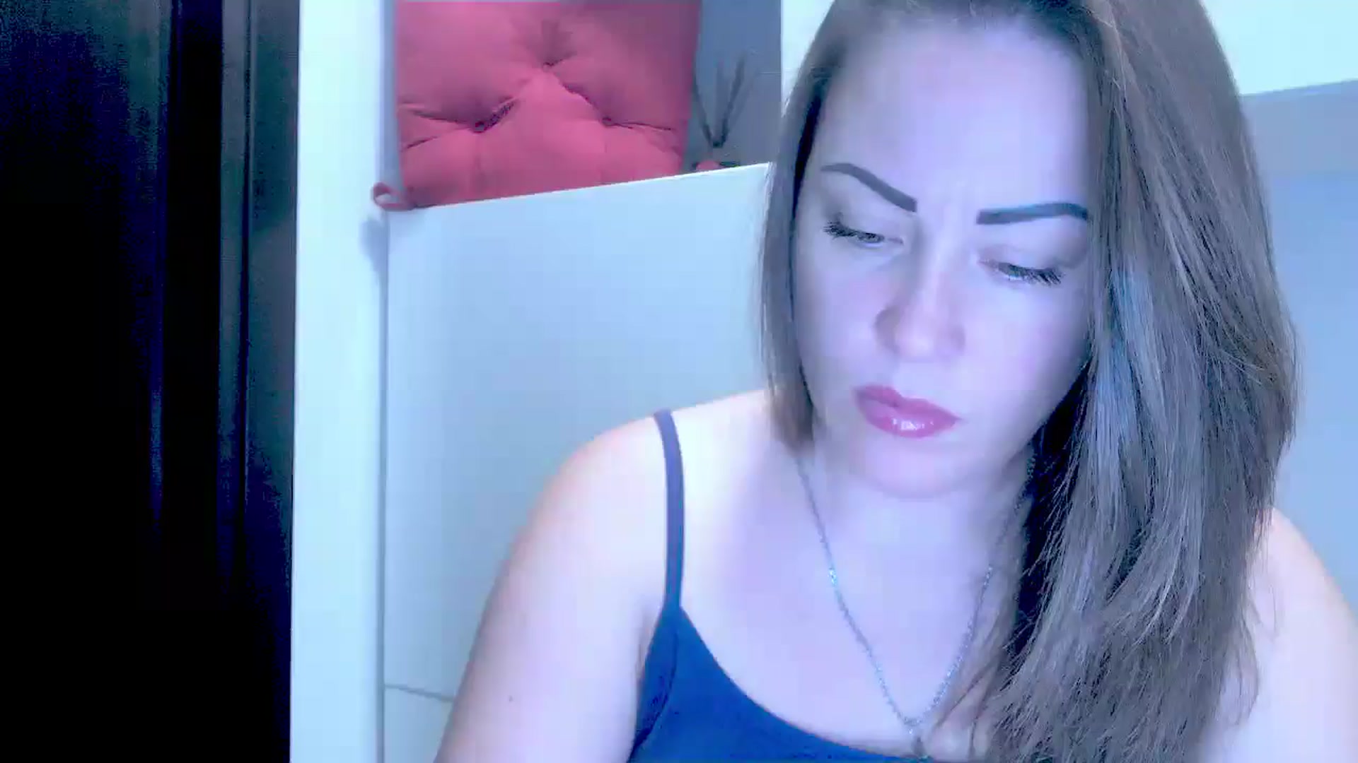 Gallery image thumbnail from Mrsfoxy's myfreecams stream on, 09/24/2025, 15:23 image 5 of 20
