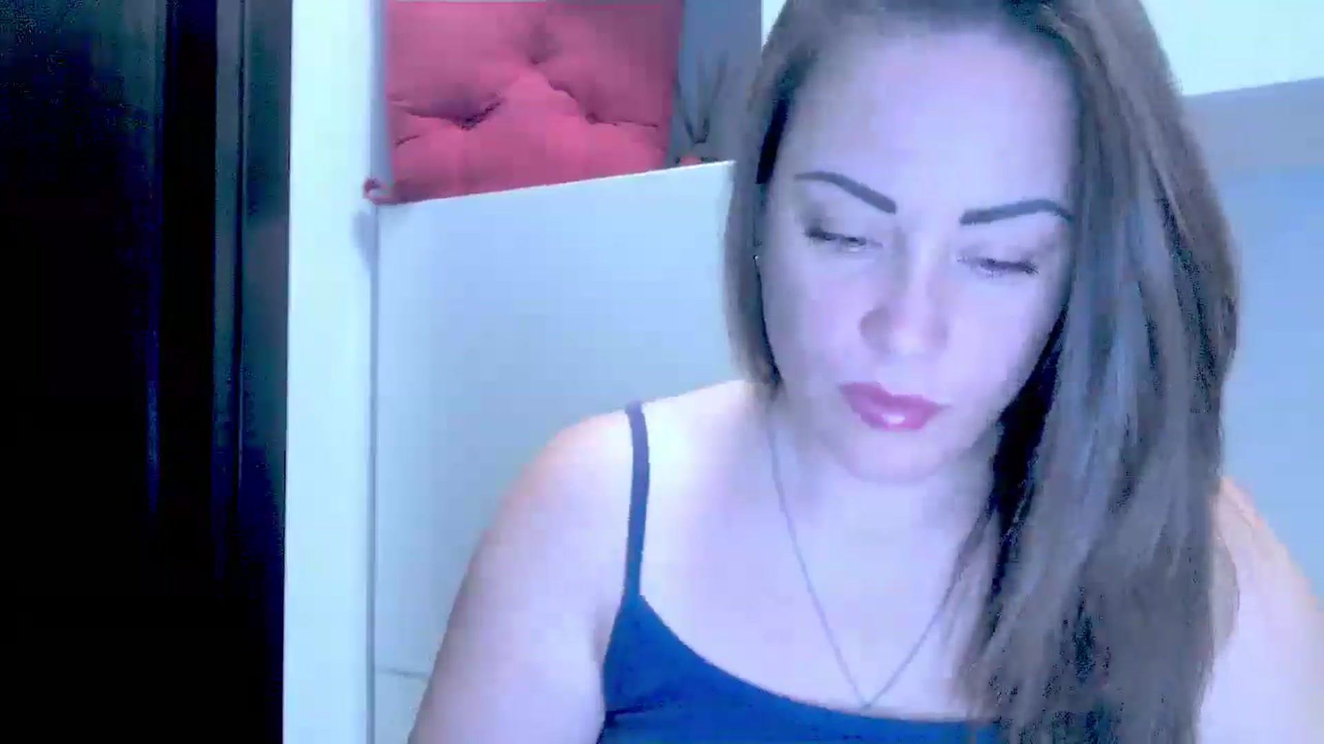 Gallery image thumbnail from Mrsfoxy's myfreecams stream on, 09/24/2025, 15:23 image 3 of 20