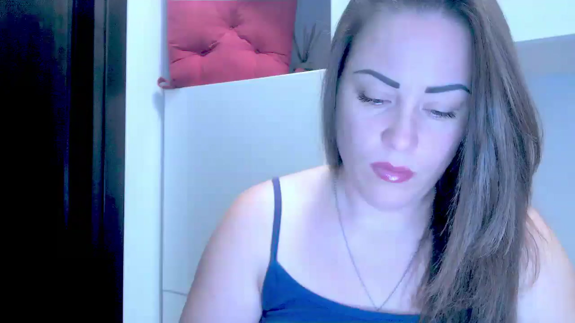 Gallery image thumbnail from Mrsfoxy's myfreecams stream on, 09/24/2025, 15:23 image 4 of 20