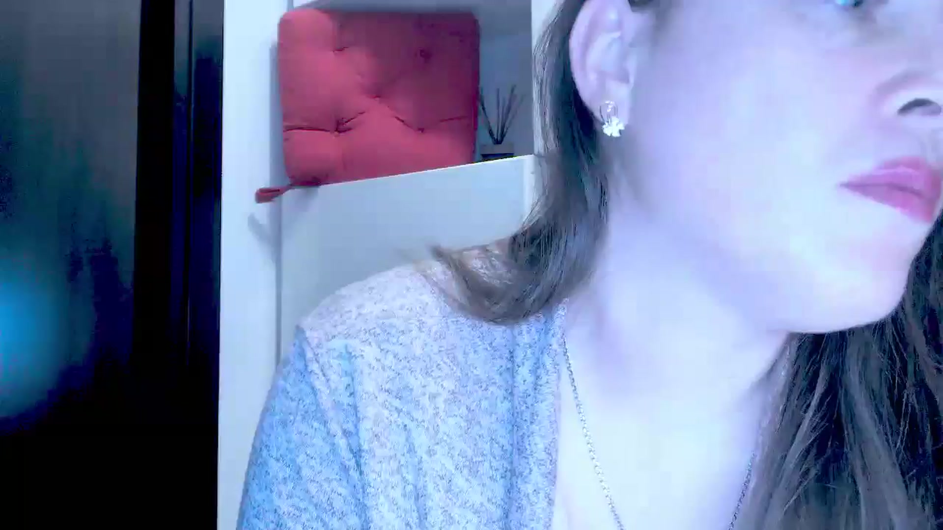 Gallery image thumbnail from Mrsfoxy's myfreecams stream on, 09/26/2025, 13:44 image 3 of 20