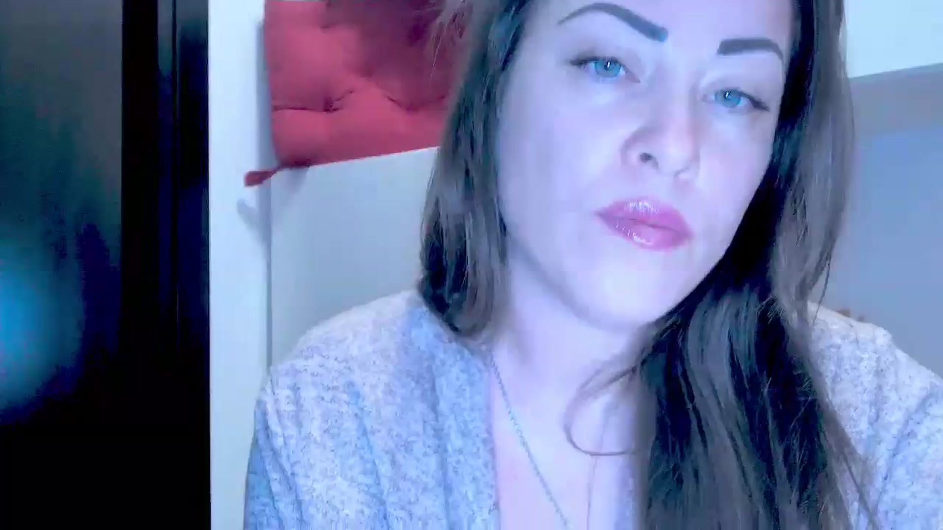 Gallery image thumbnail from Mrsfoxy's myfreecams stream on, 09/26/2025, 14:51 image 2 of 20