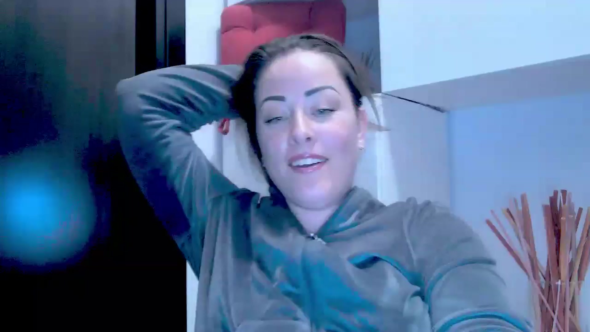 Gallery image thumbnail from Mrsfoxy's myfreecams stream on, 09/29/2025, 14:38 image 10 of 20
