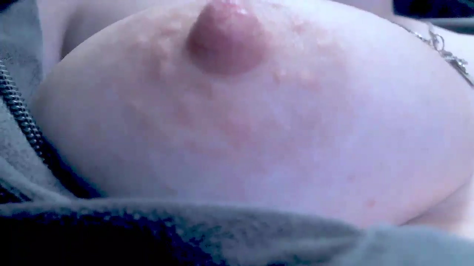 Gallery image thumbnail from Mrsfoxy's myfreecams stream on, 09/29/2025, 14:38 image 14 of 20