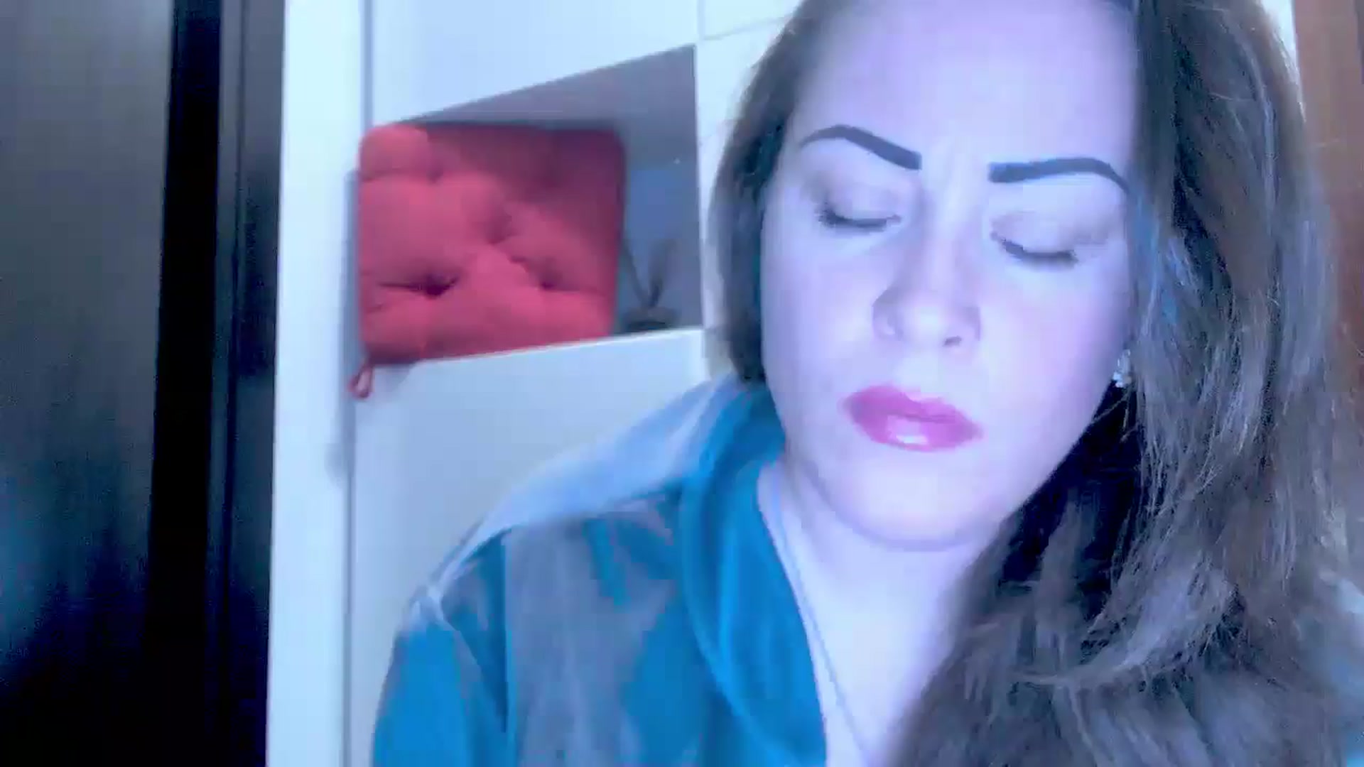 Gallery image thumbnail from Mrsfoxy's myfreecams stream on, 09/29/2025, 15:30 image 3 of 20