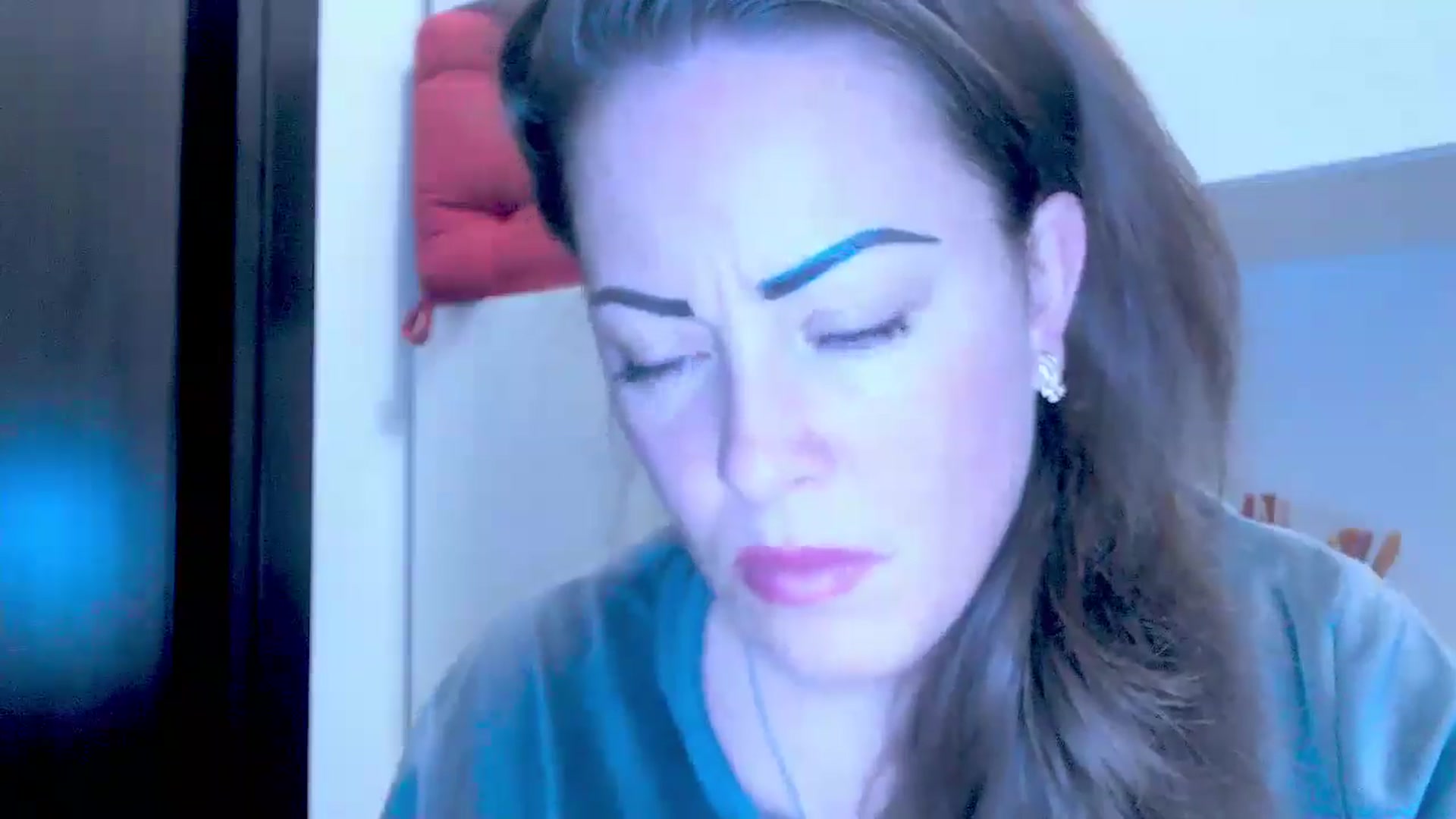 Gallery image thumbnail from Mrsfoxy's myfreecams stream on, 09/29/2025, 15:30 image 17 of 20