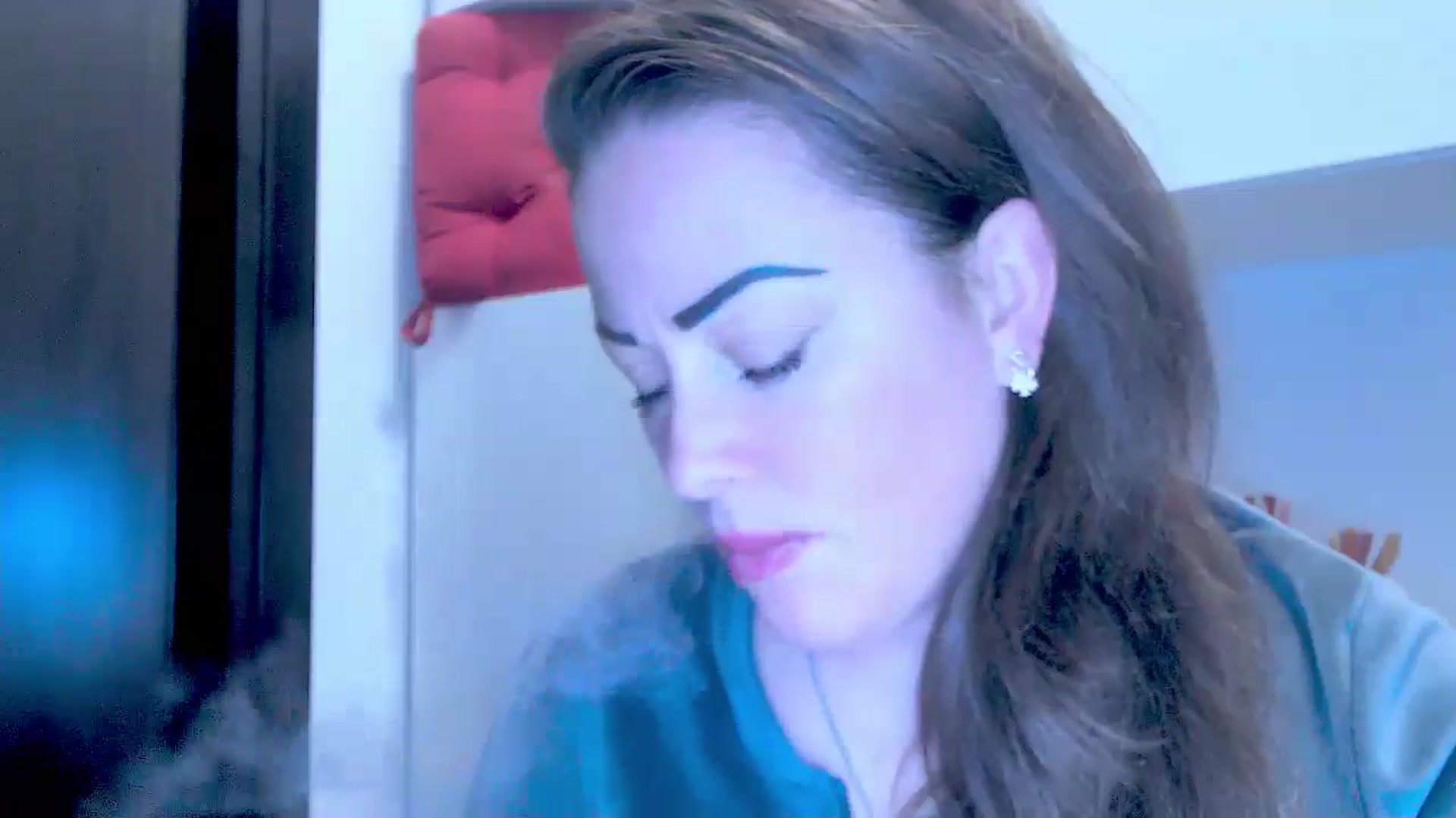 Gallery image thumbnail from Mrsfoxy's myfreecams stream on, 09/29/2025, 15:30 image 15 of 20
