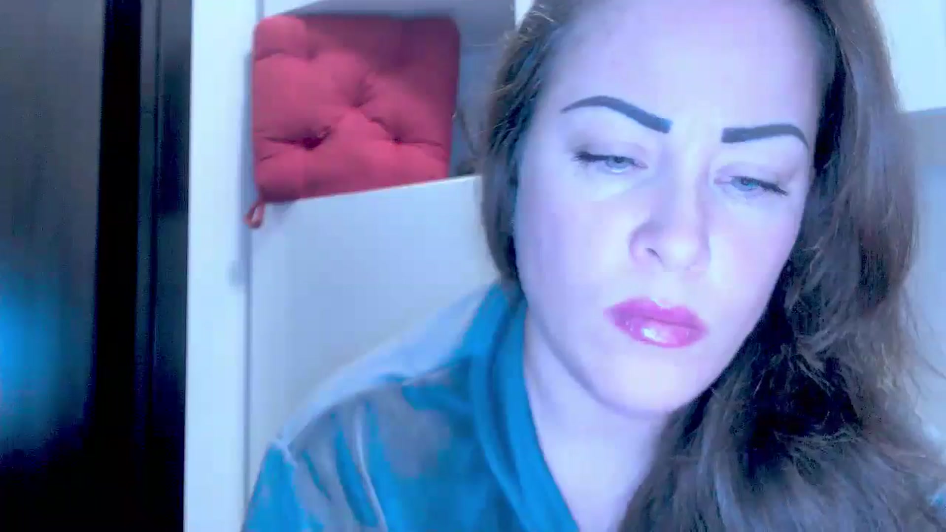 Gallery image thumbnail from Mrsfoxy's myfreecams stream on, 09/29/2025, 15:30 image 7 of 20