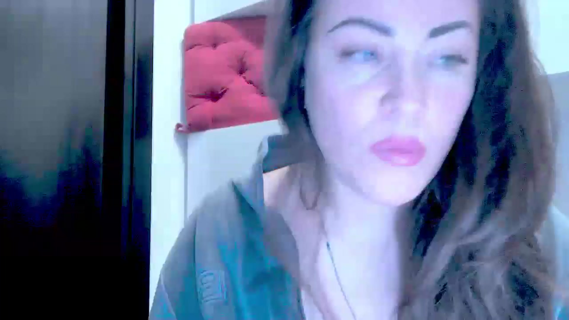 Gallery image thumbnail from Mrsfoxy's myfreecams stream on, 10/01/2025, 15:39 image 14 of 20