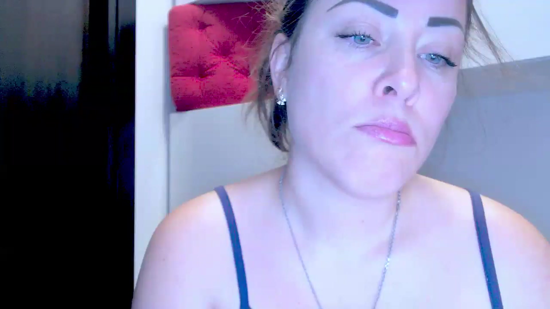 Gallery image thumbnail from Mrsfoxy's myfreecams stream on, 10/08/2025, 15:32 image 18 of 20