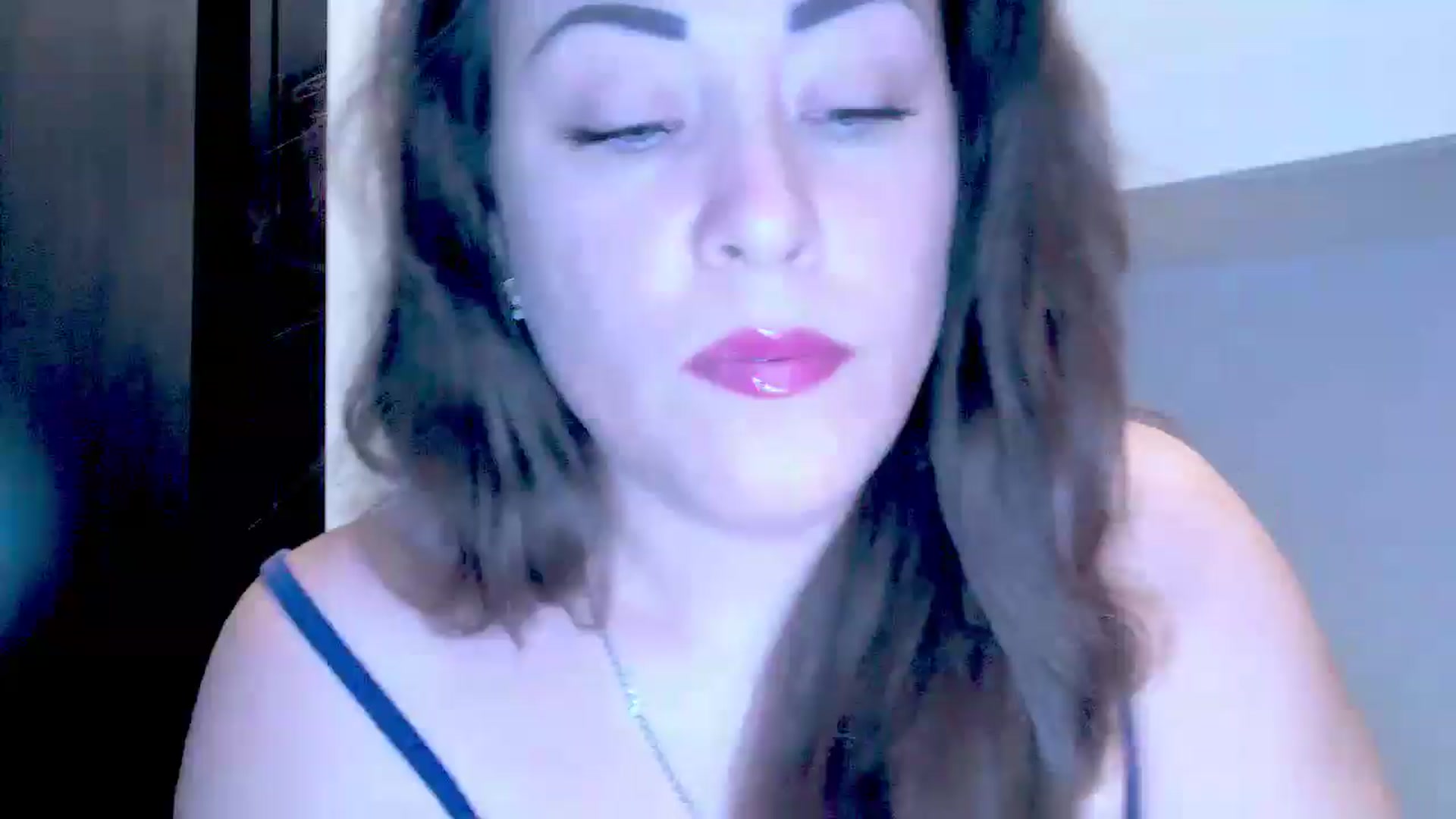 Gallery image thumbnail from Mrsfoxy's myfreecams stream on, 10/13/2025, 13:17 image 8 of 20