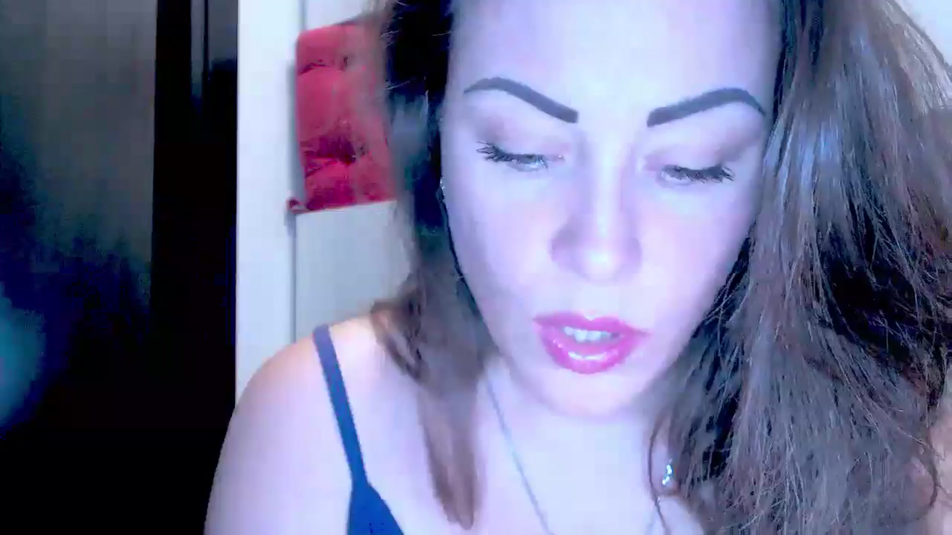 Gallery image thumbnail from Mrsfoxy's myfreecams stream on, 10/13/2025, 15:31 image 12 of 20