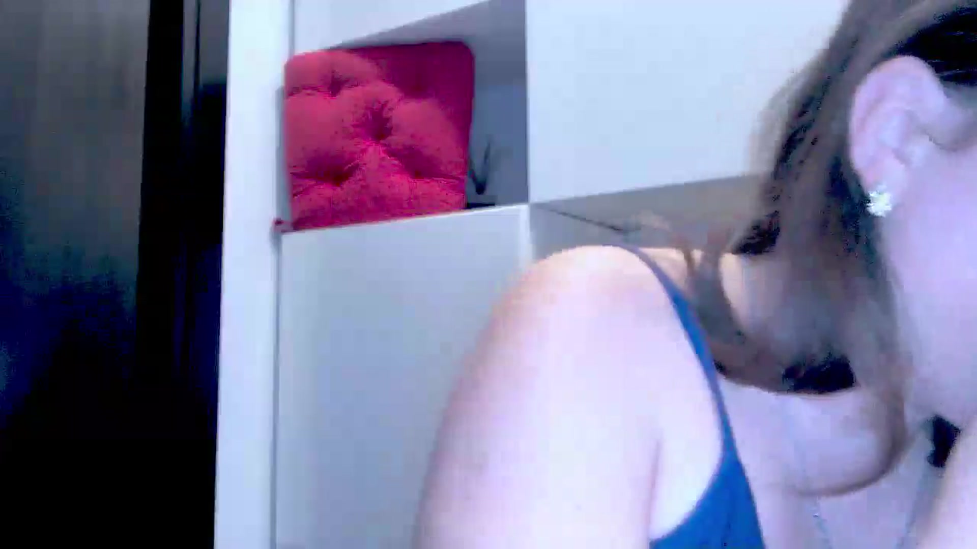 Gallery image thumbnail from Mrsfoxy's myfreecams stream on, 10/13/2025, 15:31 image 9 of 20