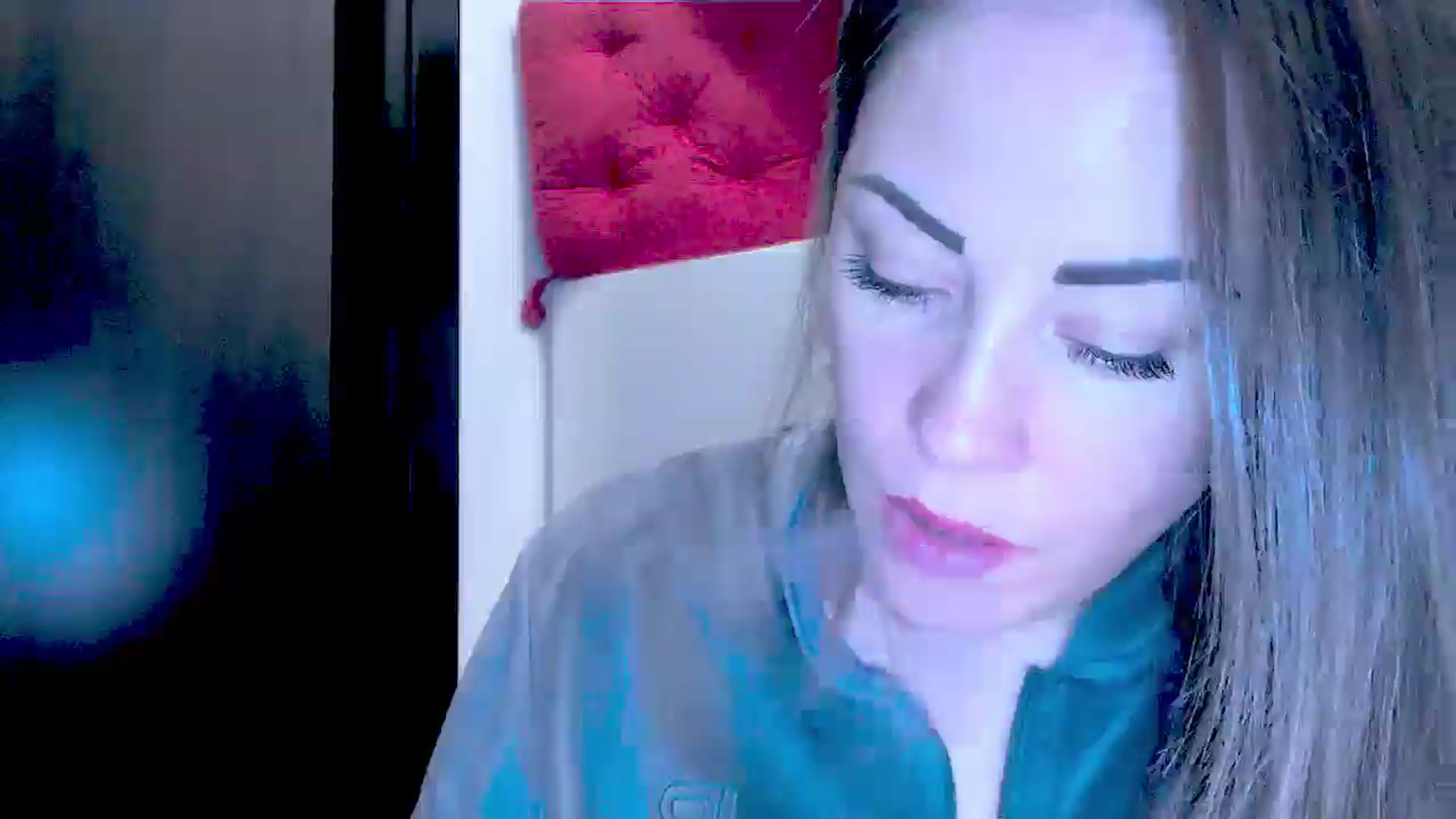 Gallery image thumbnail from Mrsfoxy's myfreecams stream on, 10/15/2025, 13:31 image 2 of 20