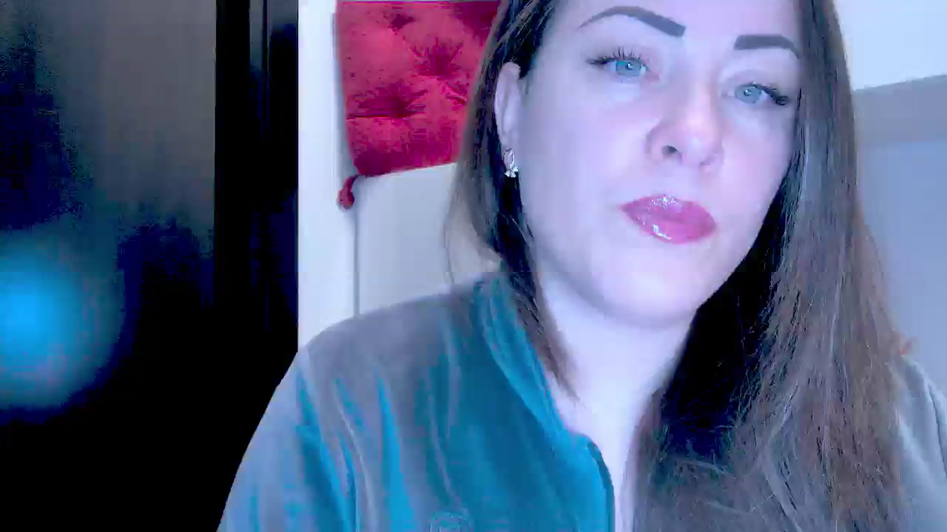 Gallery image thumbnail from Mrsfoxy's myfreecams stream on, 10/15/2025, 13:31 image 8 of 20