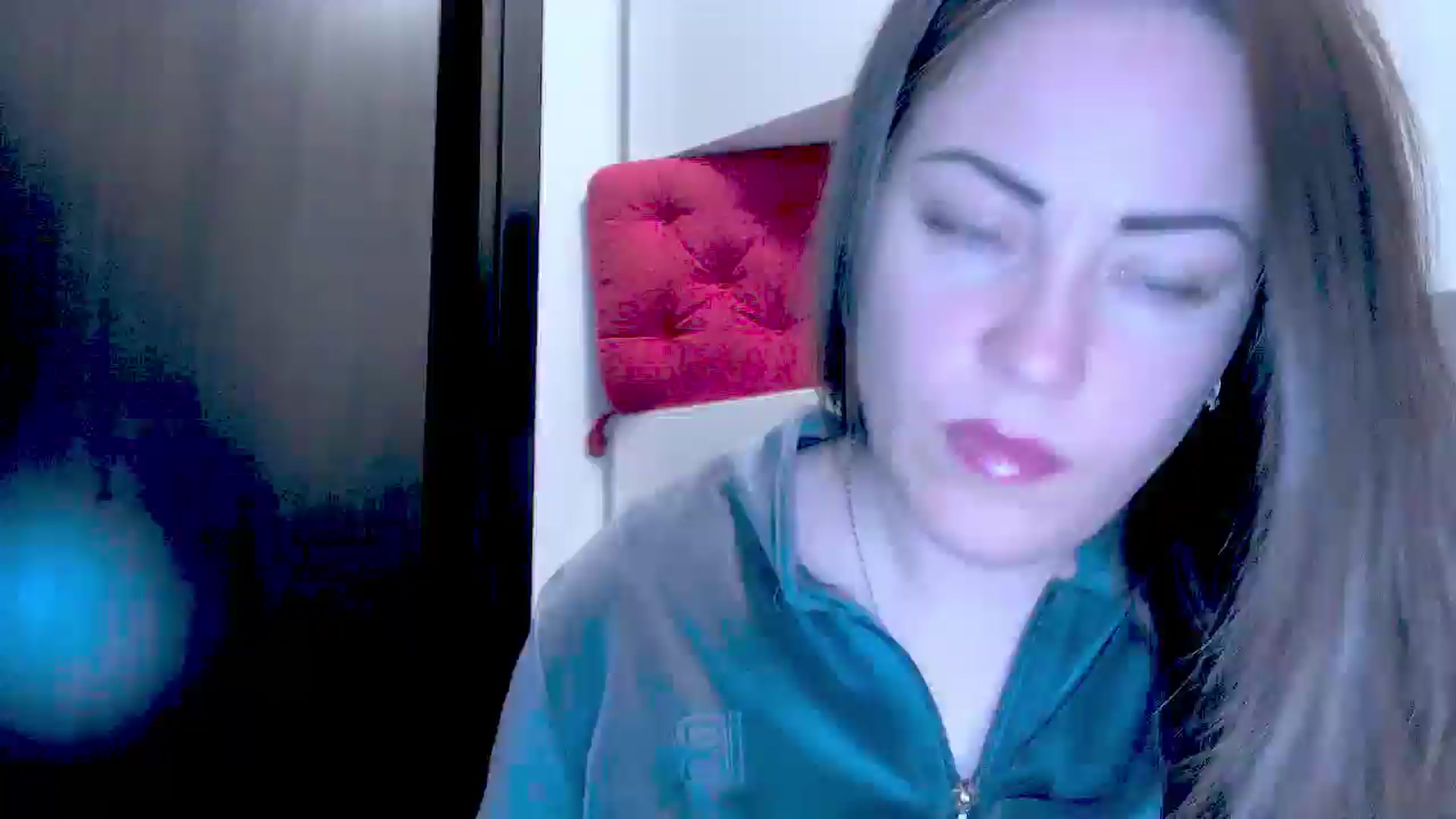 Gallery image thumbnail from Mrsfoxy's myfreecams stream on, 10/15/2025, 13:31 image 13 of 20