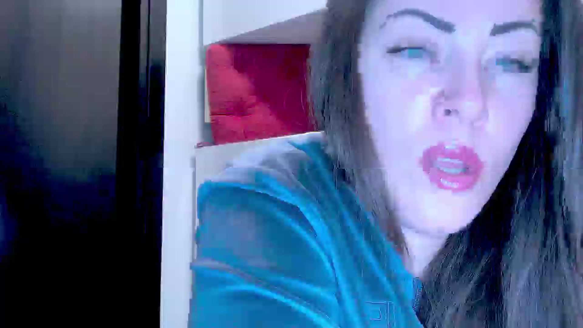 Gallery image thumbnail from Mrsfoxy's myfreecams stream on, 10/15/2025, 13:55 image 4 of 20
