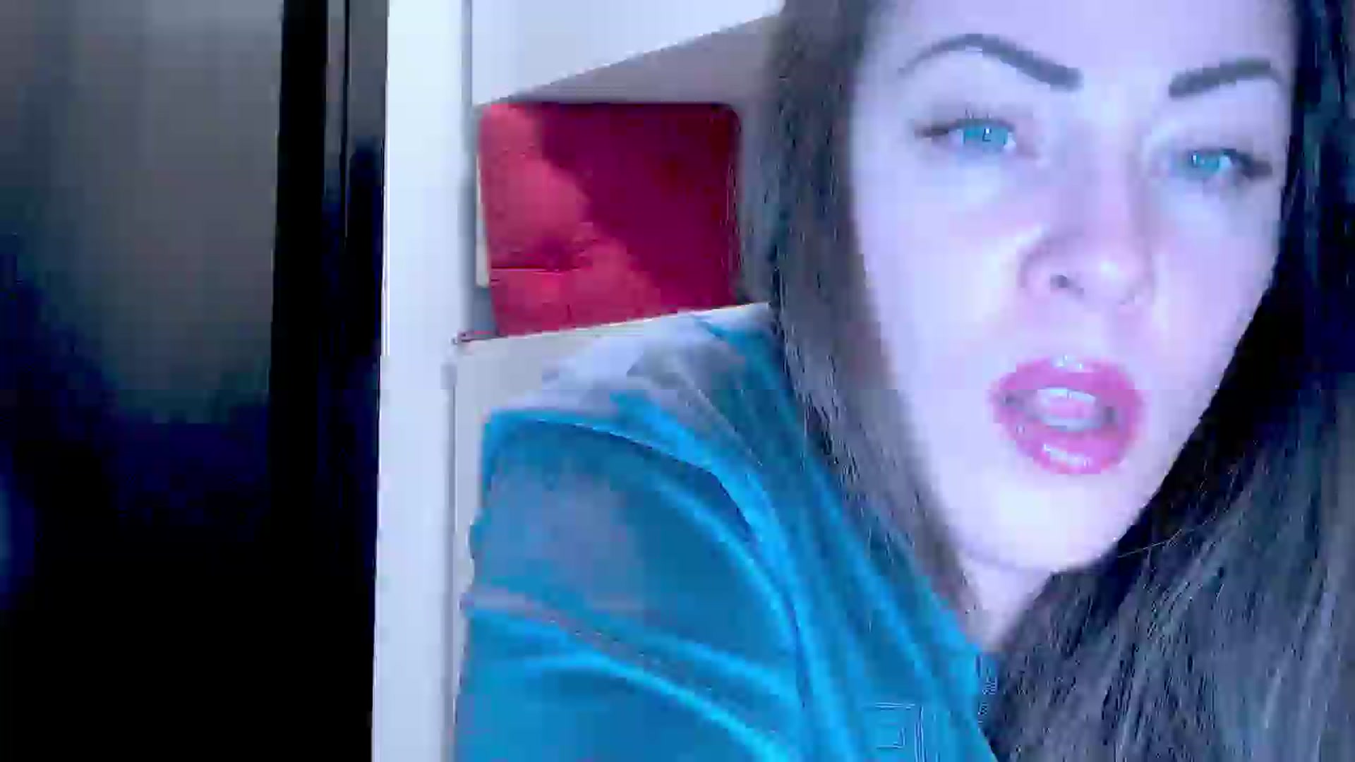 Gallery image thumbnail from Mrsfoxy's myfreecams stream on, 10/15/2025, 13:55 image 5 of 20
