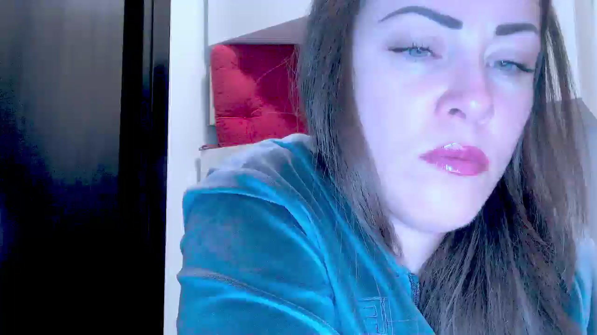 Gallery image thumbnail from Mrsfoxy's myfreecams stream on, 10/15/2025, 13:55 image 2 of 20
